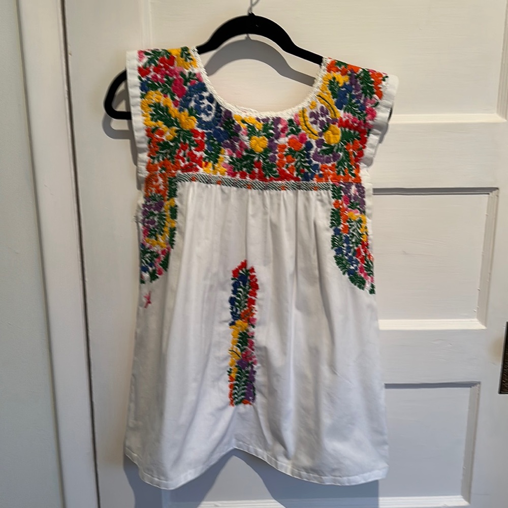 Mi Golondrina top size small
